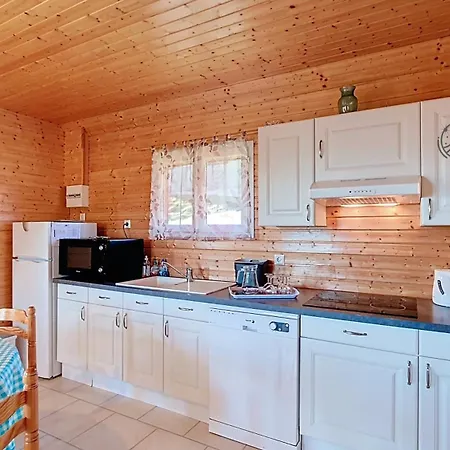 De La Gougere 2 Шале